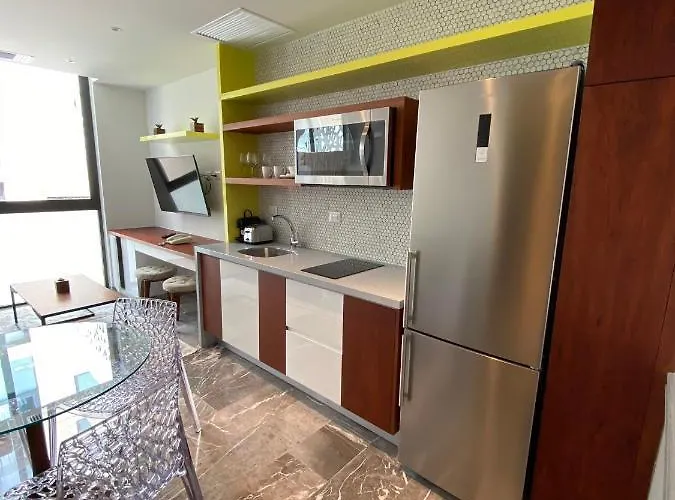 Singular Joy Residences Aparthotel