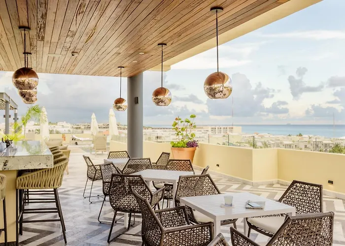 Aparthotel Singular Joy Residences 3*